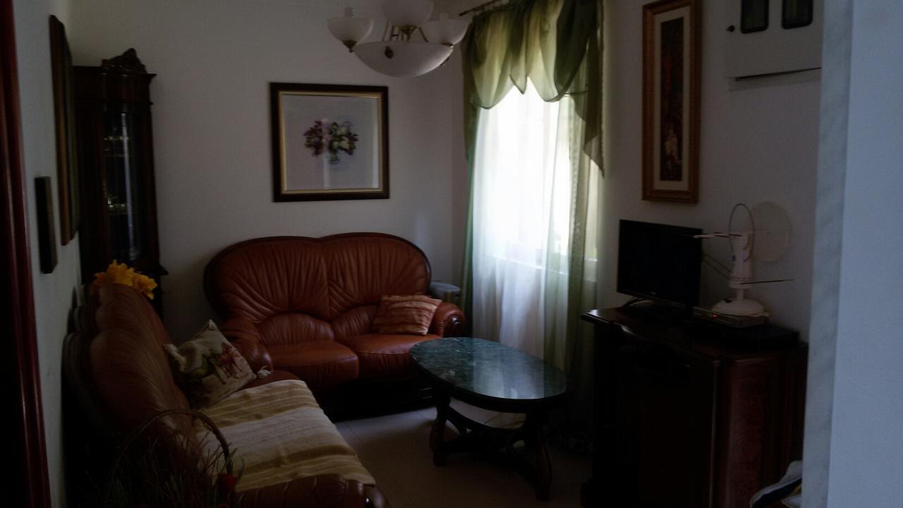 Apartment Botanicheskiy Sad 苏托莫雷 外观 照片